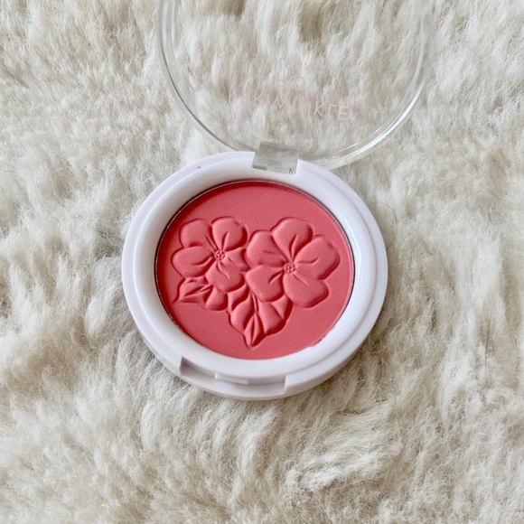 Periwinkle + Pop - Soft Sculpting Blush in Seashell - Picture 4 of 6